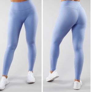 Buffbunny legacy legging, rainwater swirl, size small.